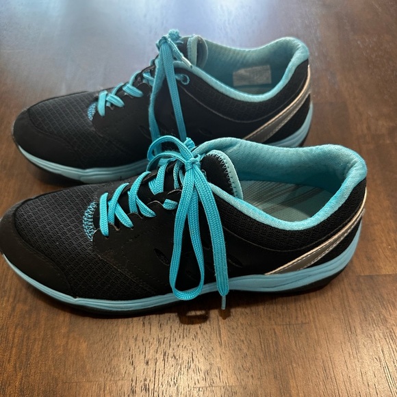 Vionic Venture Black Blue Walking Athletic Sneaker EUC Size 8 - Picture 6 of 12